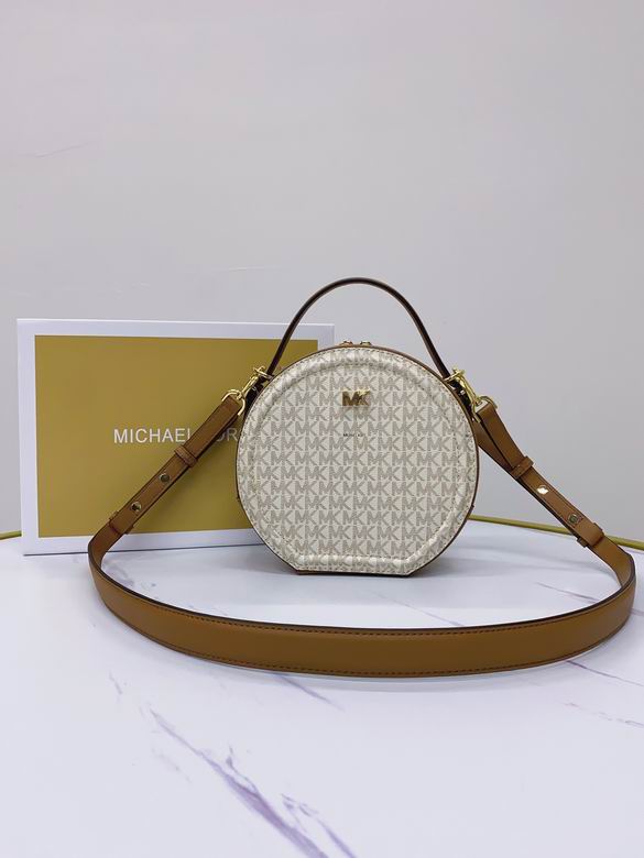 Wholesale High quality Aaa M.ichael Kors Delaney Medium Crossbody Bags for Sale