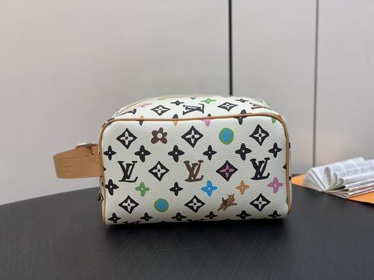 Wholesale Cheap Aaa Louis Vuitton Locker Dopp Kit Replica Bags for Sale