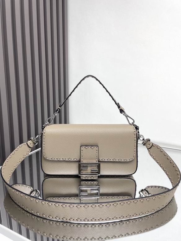 Wholesale Cheap High quality Aaa F.endi Replica Shoulder Bags for Sale