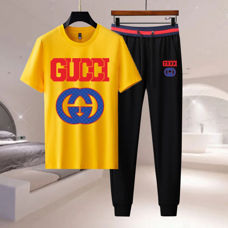 Wholesale Cheap G.ucci Short Sleeve Tracksuits mens for Sale