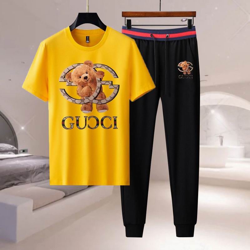 Wholesale Cheap G.ucci Short Sleeve Tracksuits for Sale