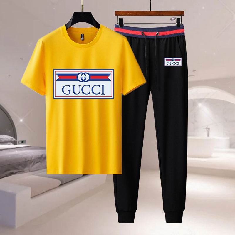 Wholesale Cheap G.ucci Short Sleeve Tracksuits for Sale