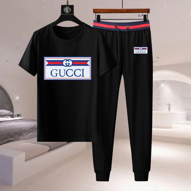 Wholesale Cheap G.ucci Short Sleeve Tracksuits for Sale