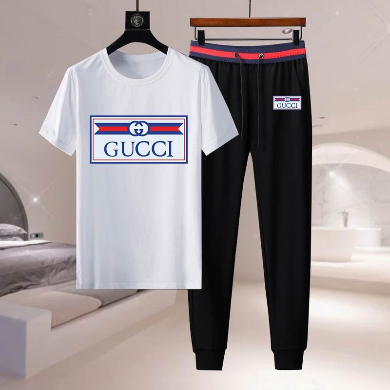 Wholesale Cheap G.ucci Short Sleeve Tracksuits for Sale