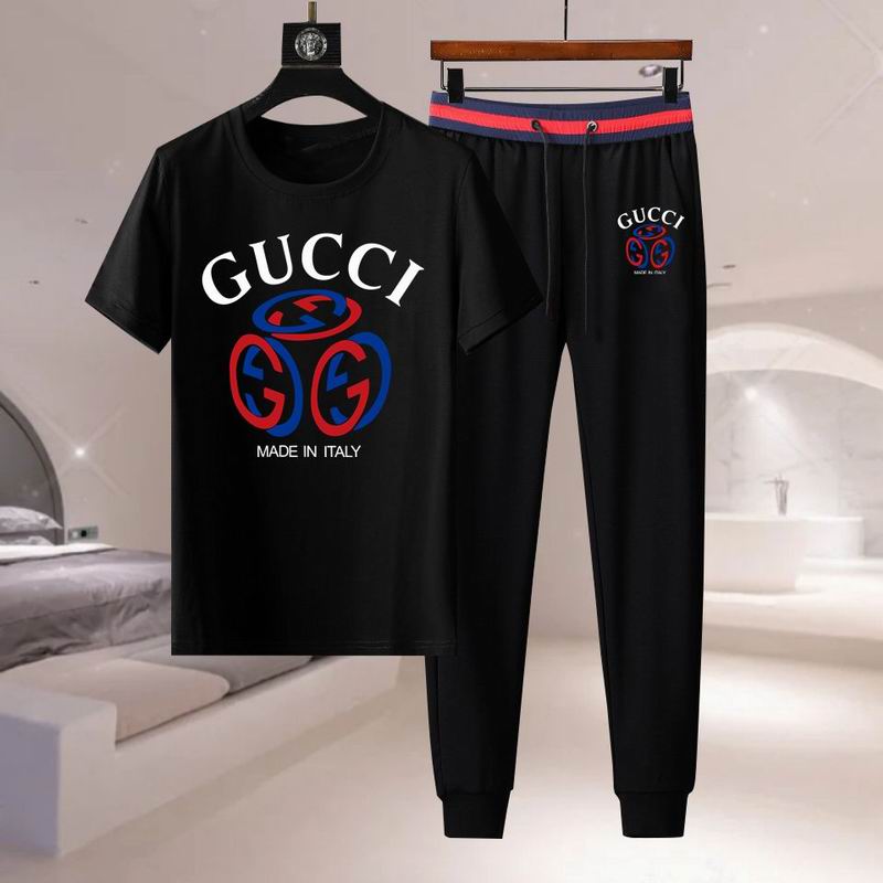 Wholesale Cheap G.ucci Short Sleeve Tracksuits for Sale