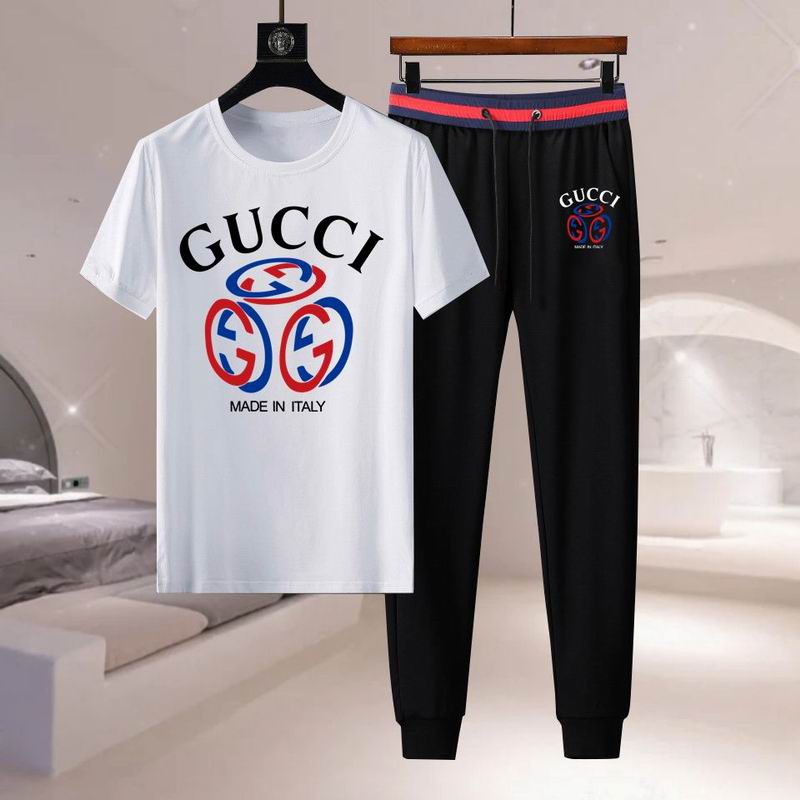 Wholesale Cheap G.ucci Short Sleeve Tracksuits for Sale