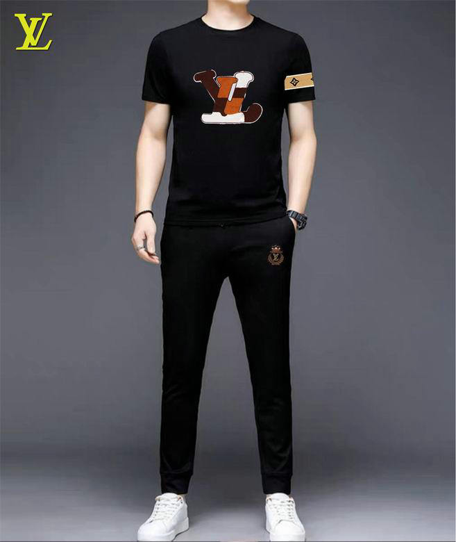 Wholesale Cheap Louis Vuitton Short Sleeve Tracksuits for Sale