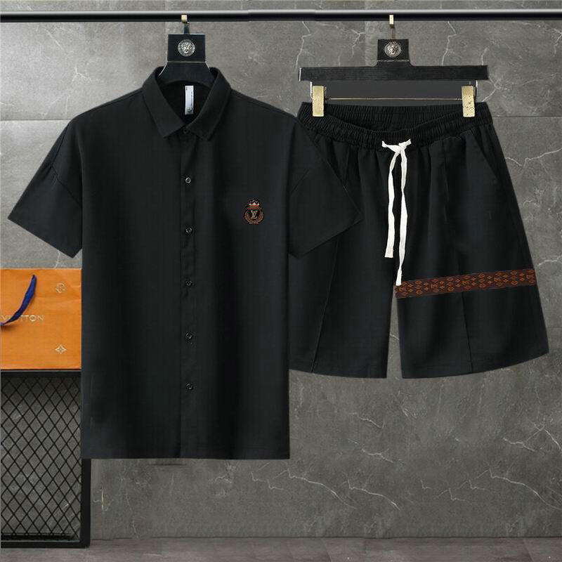 Wholesale Cheap Louis Vuitton Short Sleeve Tracksuits for Sale