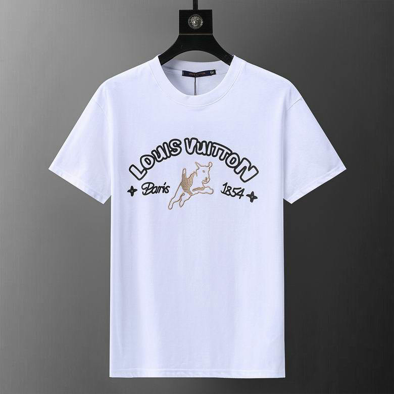 Wholesale Cheap Louis Vuitton men Short Sleeve Replica T Shirts for Sale