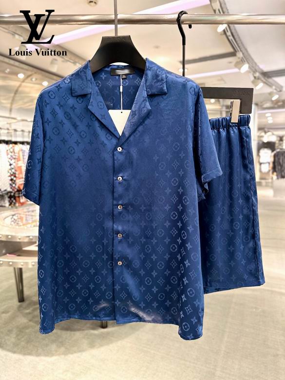 Wholesale Cheap Louis Vuitton Short Sleeve Tracksuits for Sale