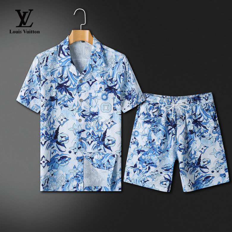 Wholesale Cheap Louis Vuitton Short Sleeve Tracksuits for Sale