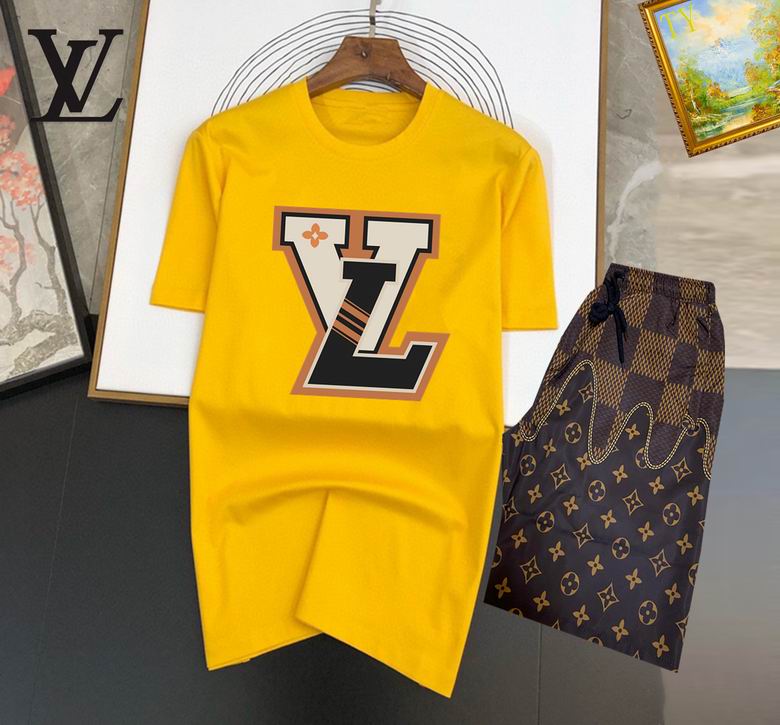 Wholesale Cheap Louis Vuitton Short Sleeve replica Tracksuits for Sale