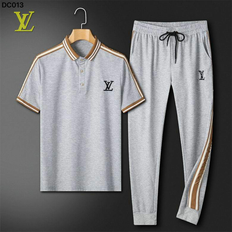 Wholesale Cheap Louis Vuitton Short Sleeve Tracksuits for Sale