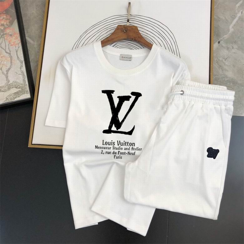 Wholesale Cheap Louis Vuitton Short Sleeve replica Tracksuits for Sale