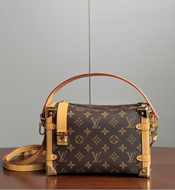 Wholesale Cheap Aaa Louis Vuitton Side Trunk MM Monogram Canvas Brown Bags for sale