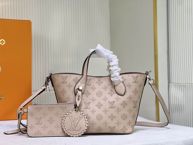 Wholesale Cheap Aaa Louis Vuitton Blossom PM Mahina Leather Handbags for Sale