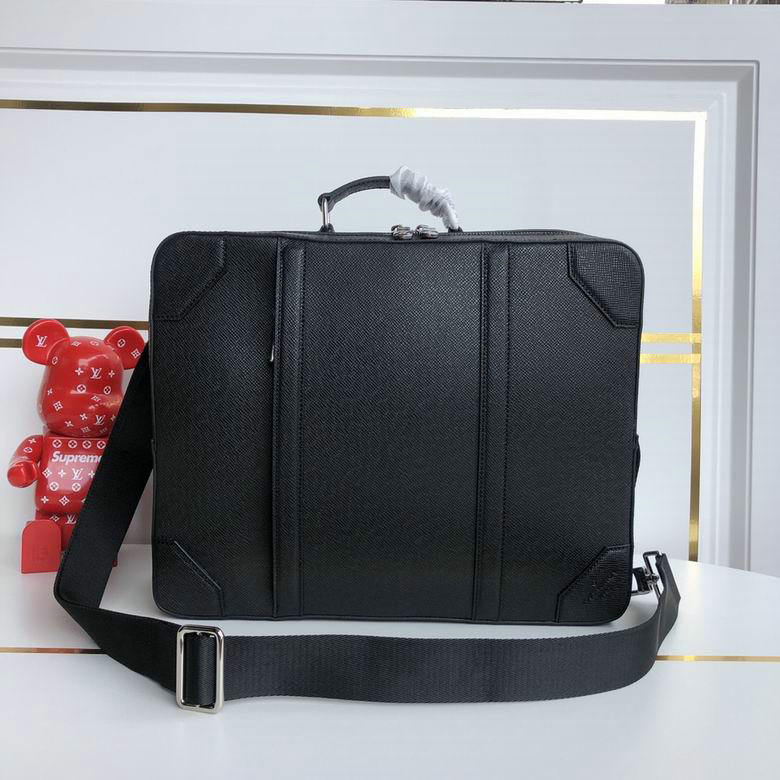 Wholesale Cheap Leather Briefcase Replica for Sale