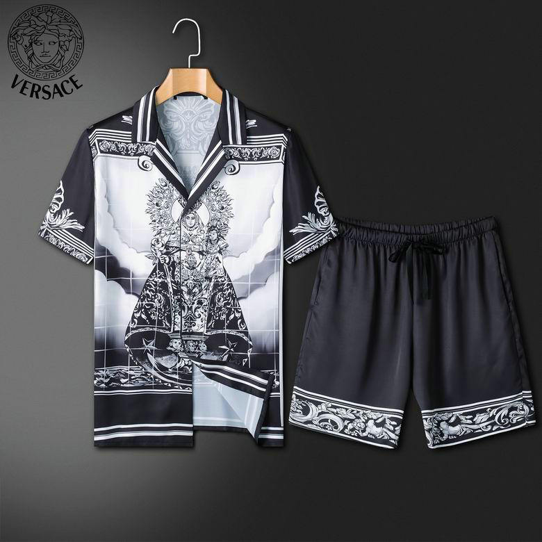 Wholesale Cheap V ersace Short Sleeve men Tracksuits for Sale