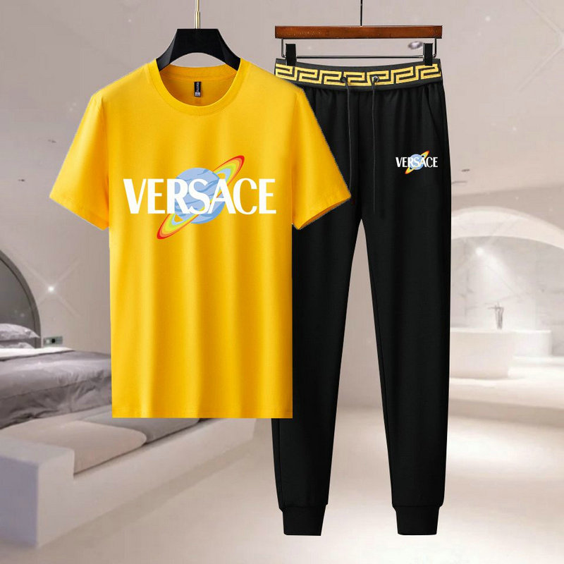 Wholesale Cheap V ersace Short Sleeve men Tracksuits for Sale