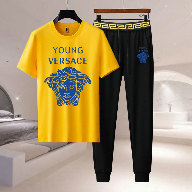 Wholesale Cheap V ersace Short Sleeve men Tracksuits for Sale