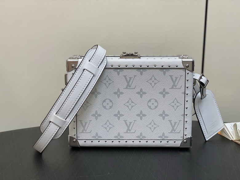 Wholesale Cheap Aaa Louis Vuitton Clutch Box Taigarama Trunks and Travel Bags for Sale