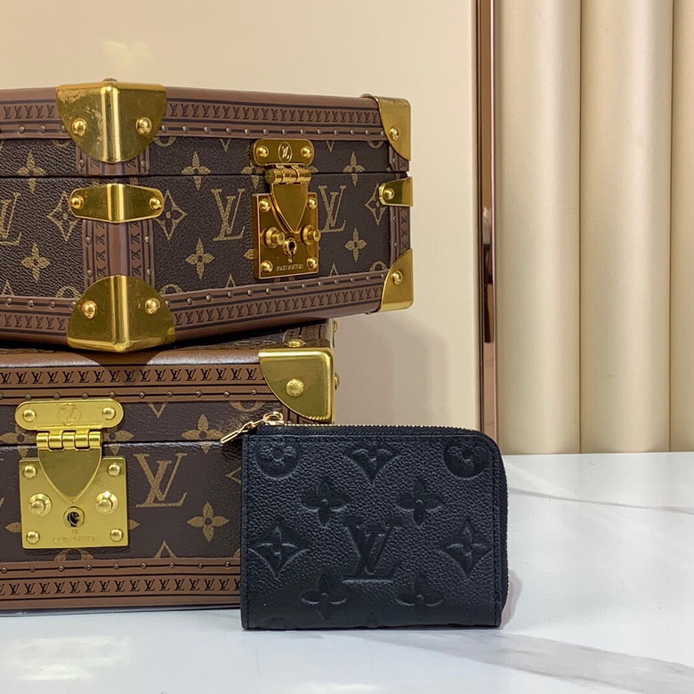 Wholesale High Quality AAA Louis Vuitton Noa Compact Monogram Canvas Leather Replica Wallets for Sale