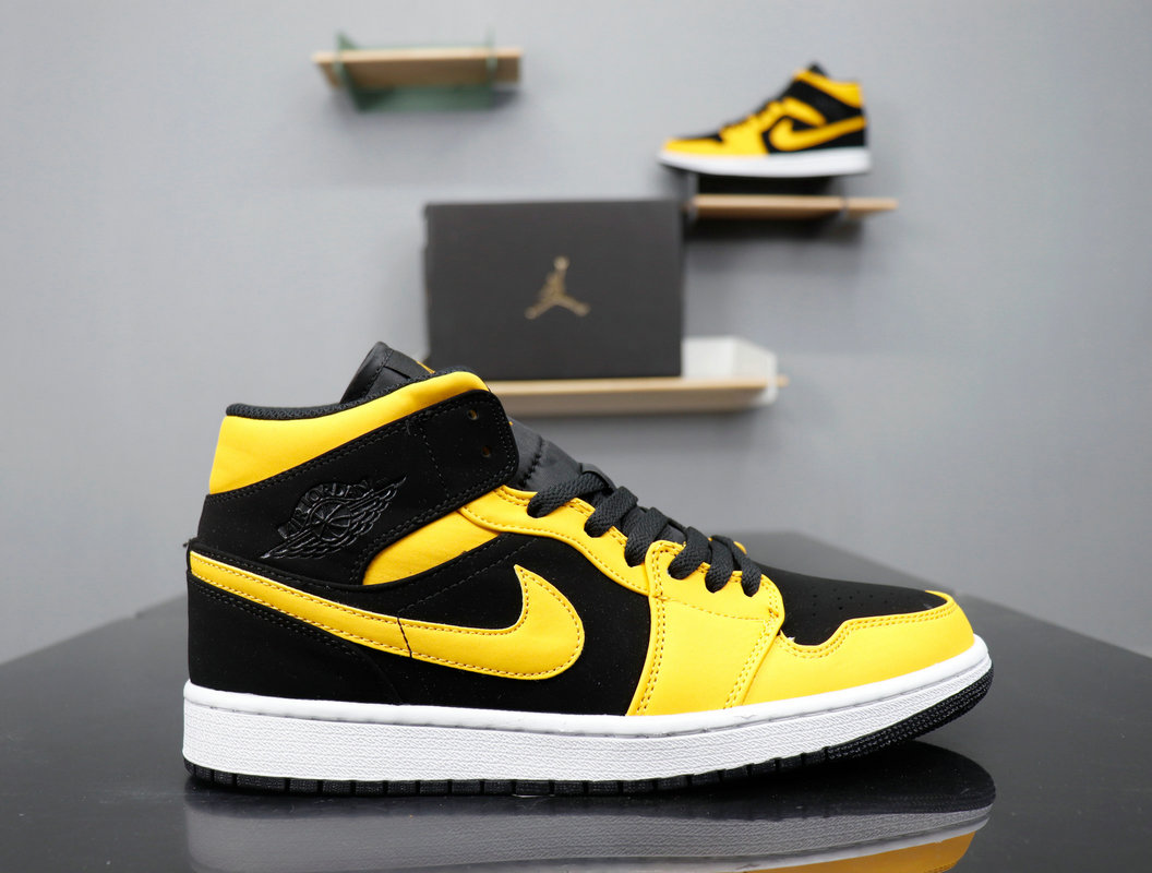 Air Jordan 1 MID 554724-071