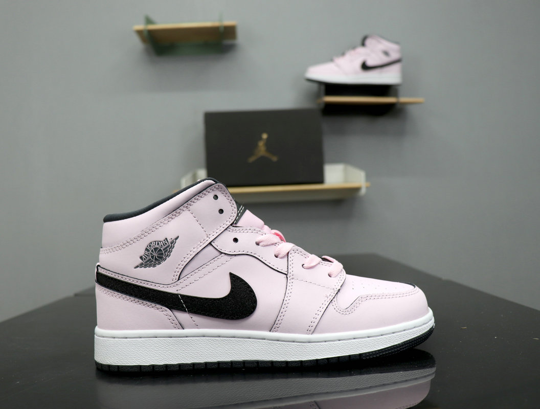 Air Jordan 1 MID 555112-601