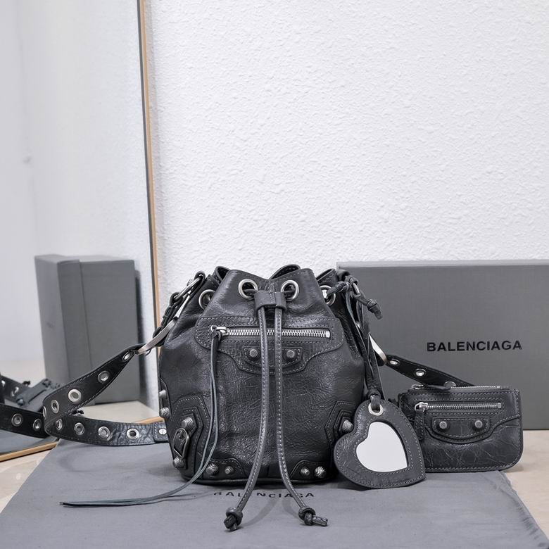 Wholesale Cheap AAA B.alenciaga Women's Bucket bags for Sale