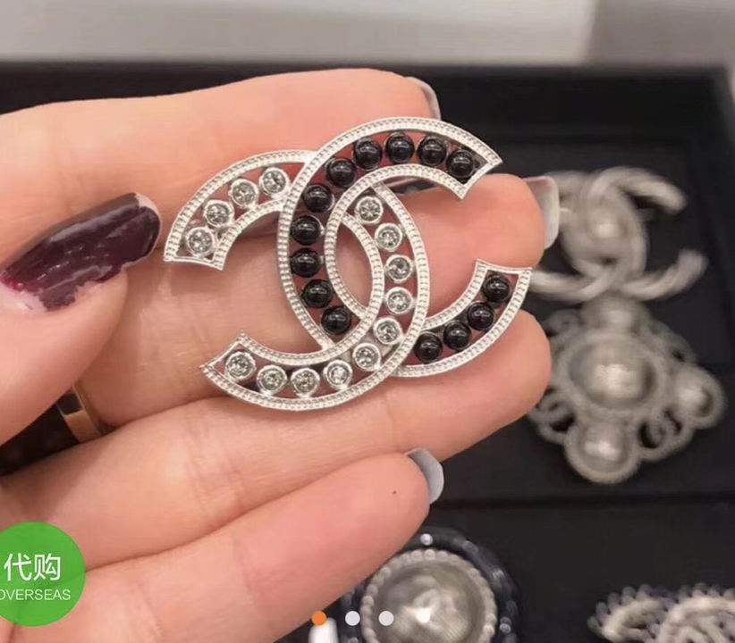 Wholesale womens fashion designer brooch for sale