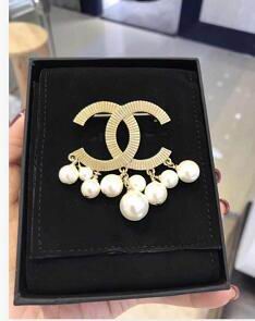 Wholesale womens fashion designer brooch for sale