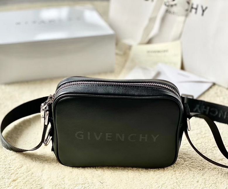 Wholesale High Quality AAA G.ivenchy Replica Bags for Sale