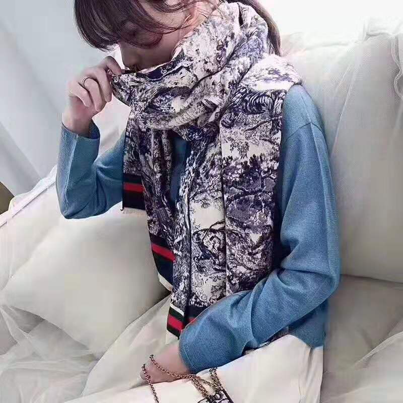 Wholesale Cheap Designer Scarf for sale