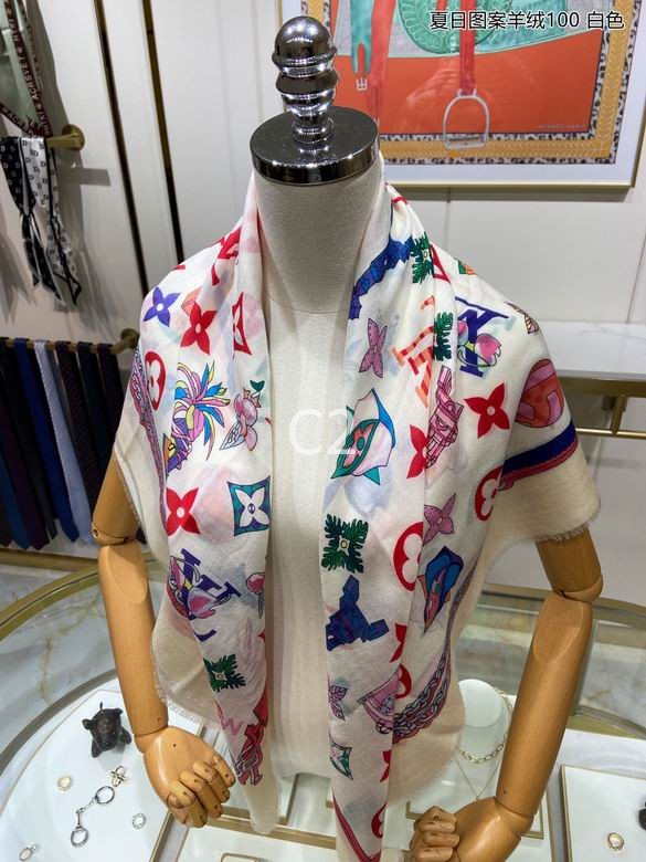 Wholesale Cheap LV AAA Designer Scarves for Sale