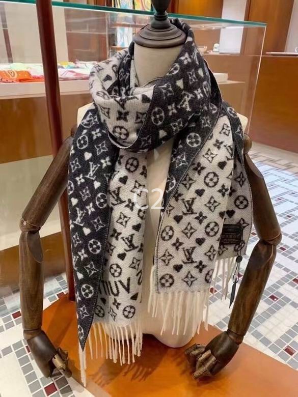 Wholesale Cheap AAA LV Designer Scarves for Sale