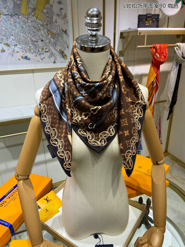 Wholesale Cheap AAA LV Designer Scarves for Sale