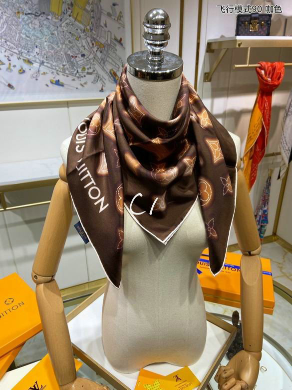 Wholesale Cheap AAA LV Designer Scarves for Sale