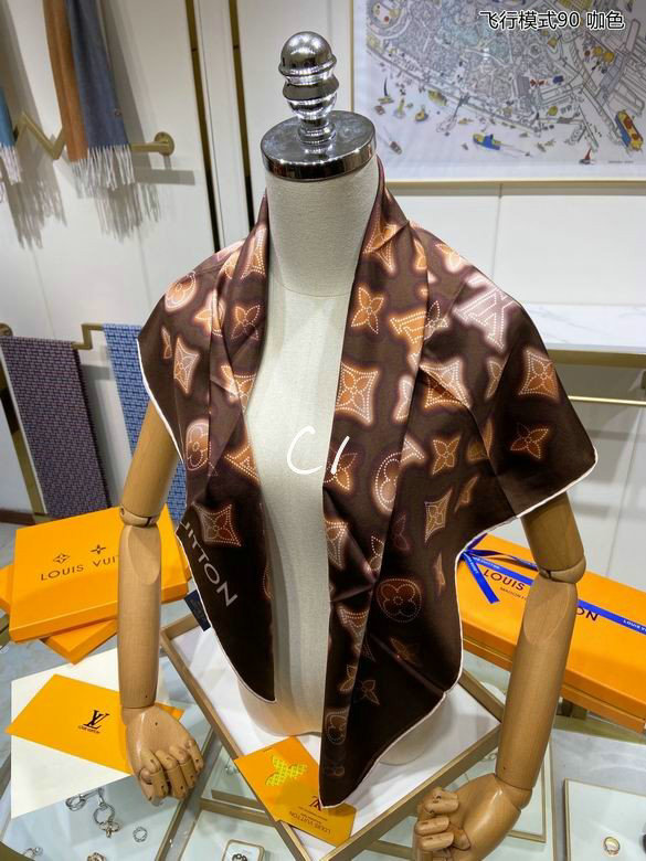 Wholesale Cheap AAA LV Designer Scarves for Sale