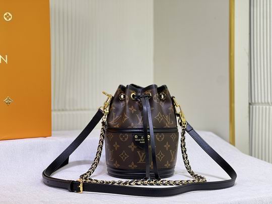 Wholesale Cheap Aaa Louis Vuitton Canoé Bucket Bags M83480 for sale