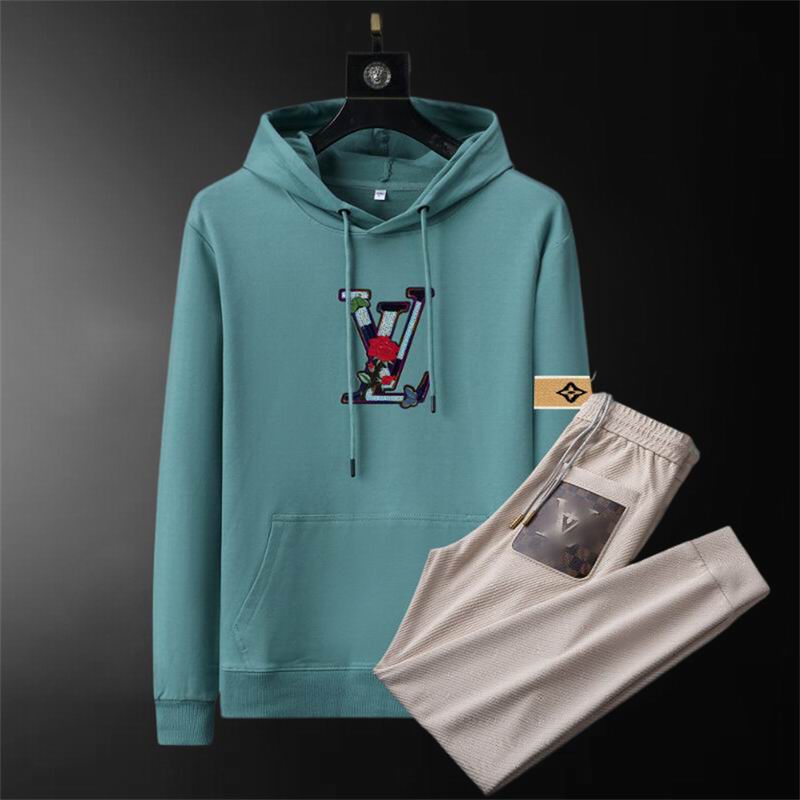 Wholesale Cheap Louis Vuitton Long Sleeve replica Tracksuits for Sale