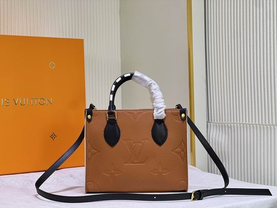 Wholesale Cheap Aaa Louis Vuitton OnTheGo MM Tote Bags for sale