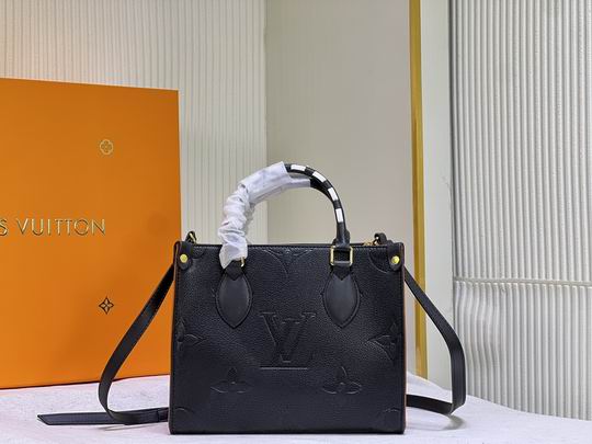 Wholesale Cheap Aaa Louis Vuitton OnTheGo MM Tote Bags for sale