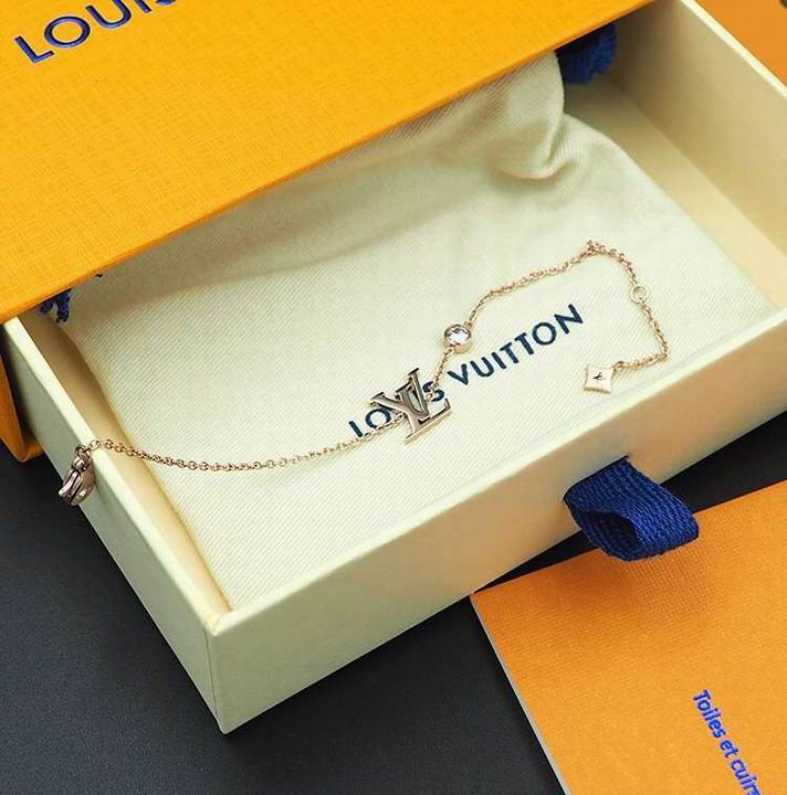 Wholesale Cheap Louis Vuitton Bracelets for Sale