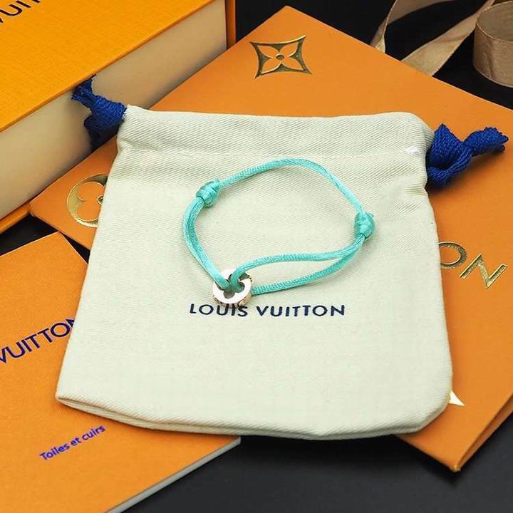 Wholesale Cheap Louis Vuitton Bracelets for Sale