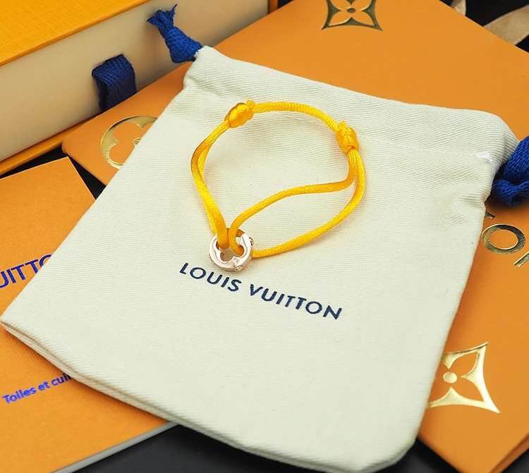 Wholesale Cheap Louis Vuitton Bracelets for Sale