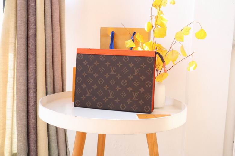 Wholesale Cheap Louis Vuitton Pochette Voyage MM Monogram Clutches for Sale