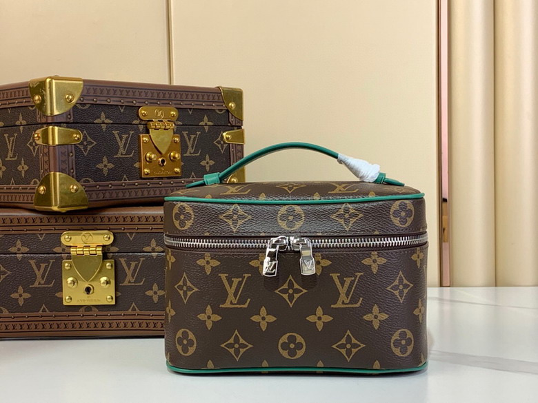 Wholesale High quality Louis Vuitton Women's Replica Designer Cosmetic bags for Sale