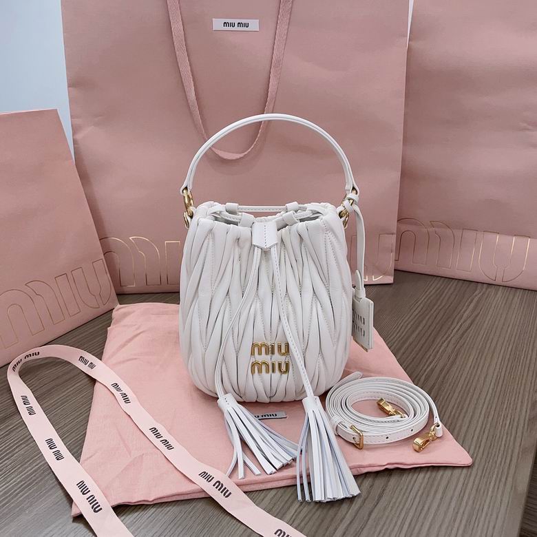 Wholesale Cheap M.iu Miu Leather Bucket Bags for Sale