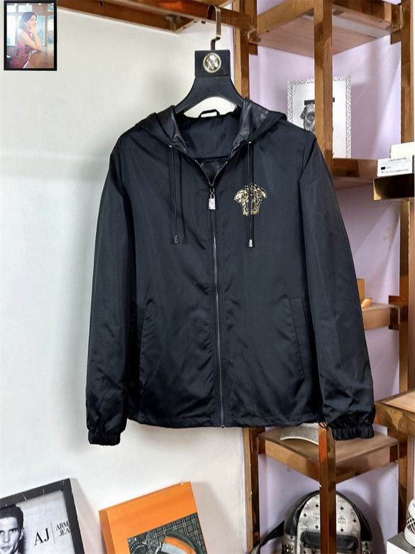 Wholesale Cheap V ersace Replica Jackets for Sale