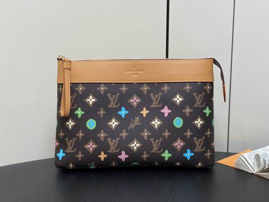 Wholesale Louis Vuitton Pochette Voyage Souple Monogram Canvas Clutches for Sale